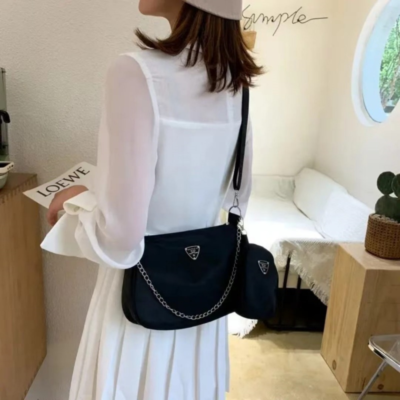Simple And Stylish Ladies' Small Satchel，Lightweight Causal Handbag Set ，Solid Color Nylon Shoulder Bag ， Joker Trend Slung Bag