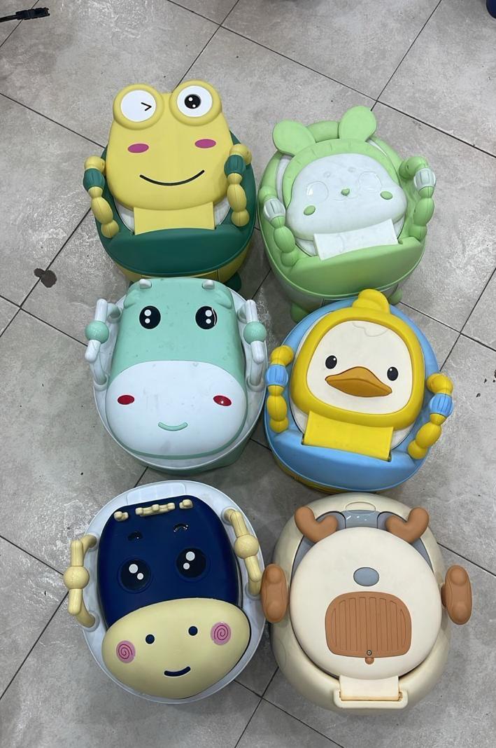 ⚡ IN DEMAND OFFER ⚡  - A 1 pc Baby potty available at affordable price and of very high quality