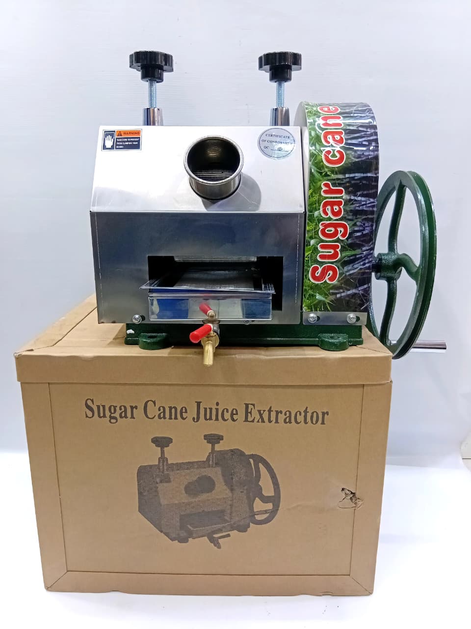 💰 LOW PRICE OFFER 💰 - A 1 pc Commercial Sugarcane Head juice extractor at affordable price and of very high quality