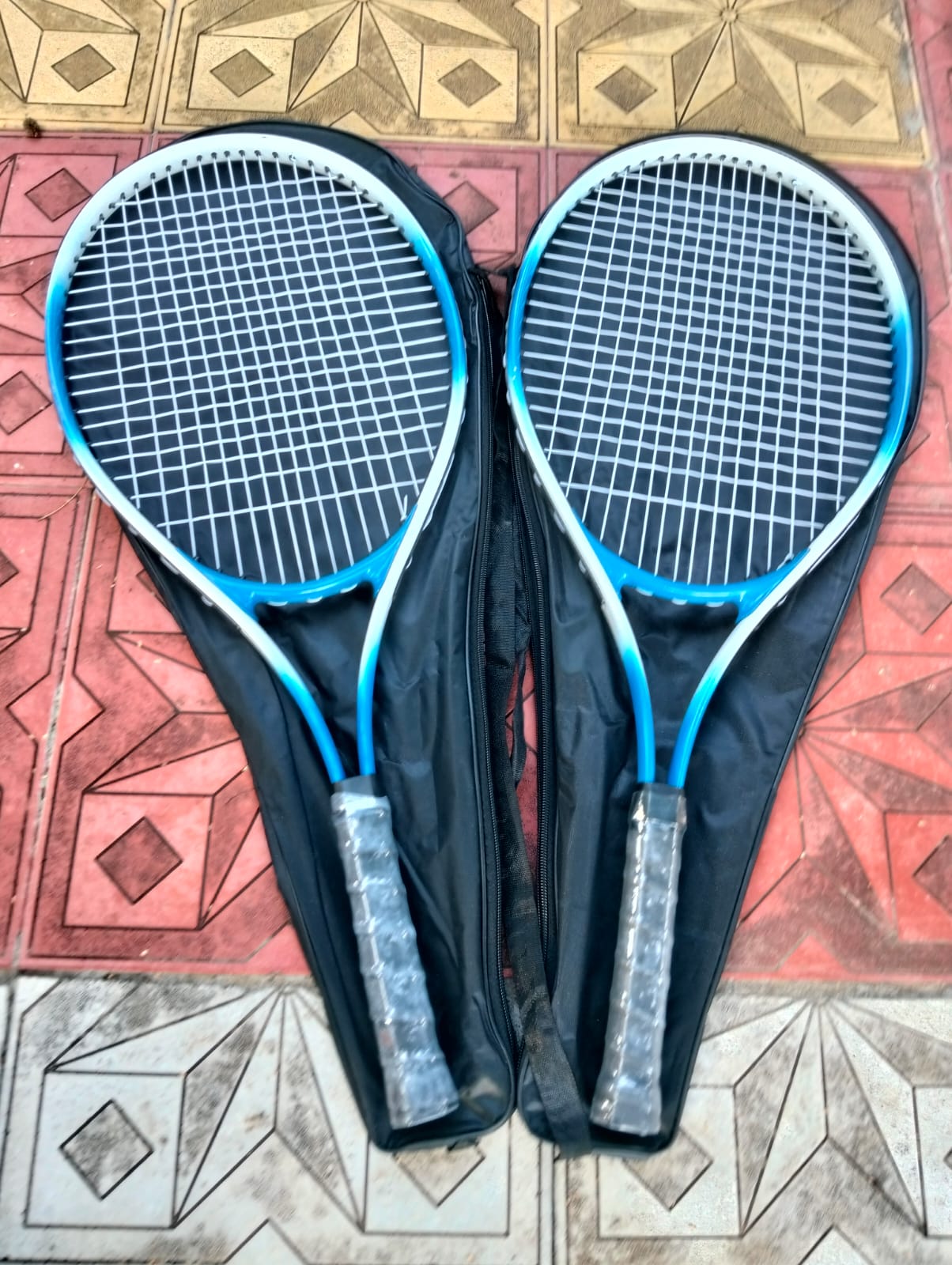🎁 SURPRISE OFFER 🎁 - A  PROFESSIONAL LAWN TENNIS SET at affordable price and of very high quality