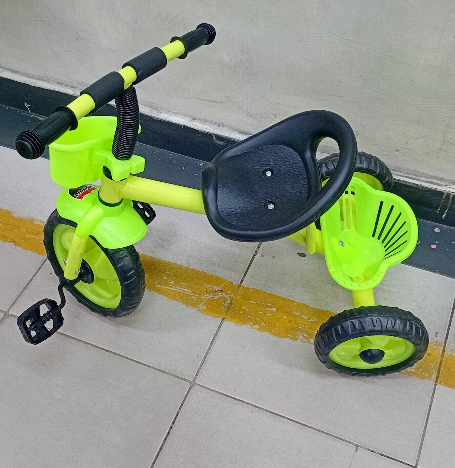 🔔 ALERT OFFER 🔔 - A 1 pc KIDS TRICYCLE available at affordable price and of very high quality