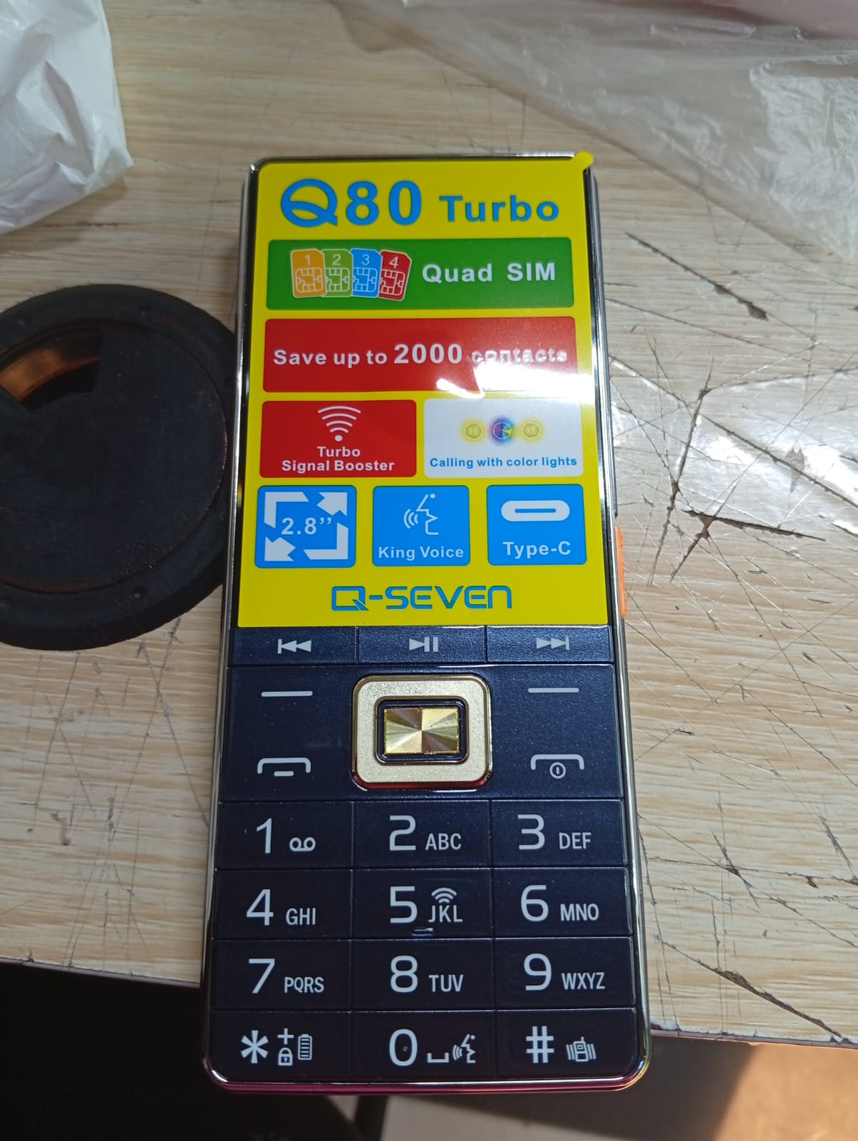 [BRAND NEW] Q-SEVEN Q80 TURBO 4 SIM CARDS PHONE 2.8" SCREEN 2500mAh BATTERY WITH 3D CURVED EDGE , OPERA MINI , WIRELESS FM TYPE C CHARGING PHONE QUAD SIM CARD FEATURED PHONE
