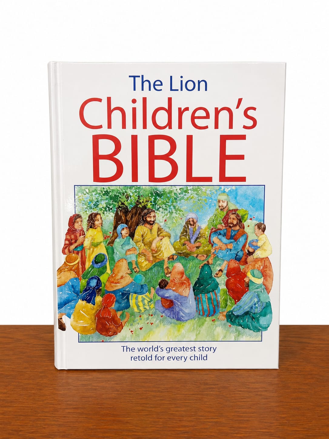 The Lion Children's Bible is a beautifully illustrated Bible designed to introduce young readers to the timeless stories and teachings of God's Word. Featuring engaging retellings of key Bible stories