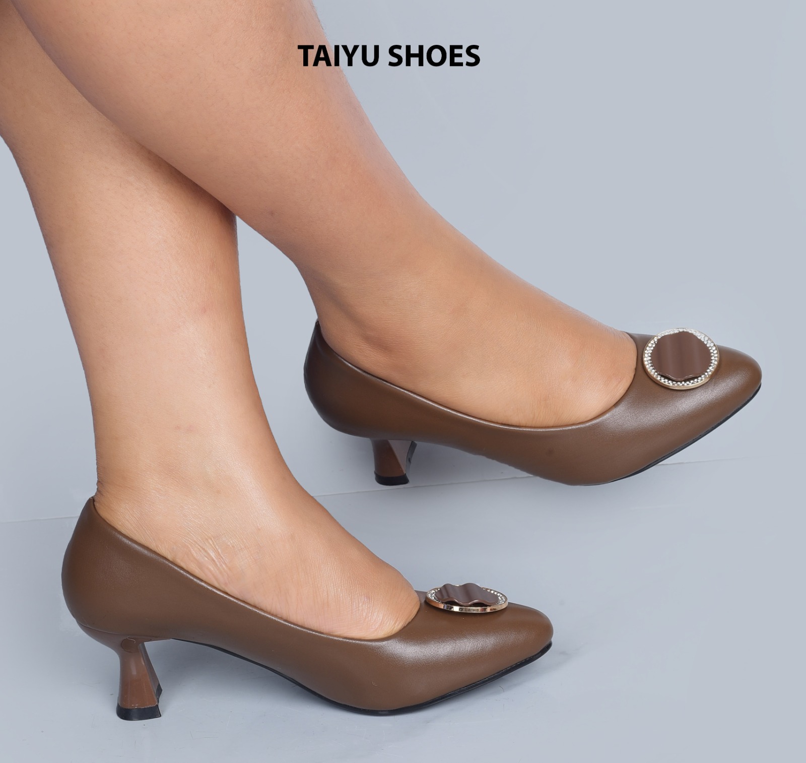 Offer price 💫💥New 🌟 High QUALITY  TAIYU  Fashionable casual and elegant  Ladies  heels shoes 🔥 🔥 very classy and sassy🥰