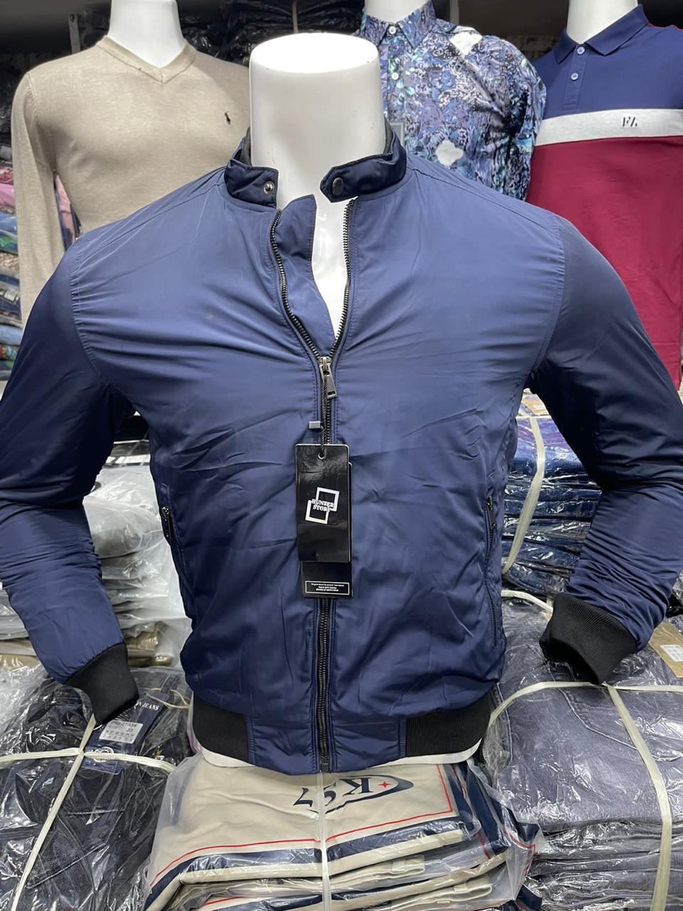 High Quality Fashionable Hunter Story brand men's bomber jacket with a stand-up collar.