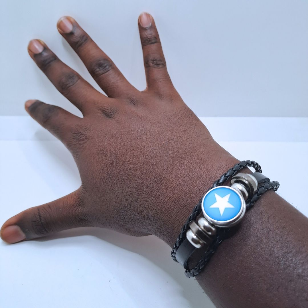 SOMALIA National Flag Leather Bangle Bracelet Patriotic Woven Cuff for Men Women Adjustable Snap Button for Independence Day I Love My Country Gift for Diaspora Foreigners Kenya Somali Uganda Tanzania