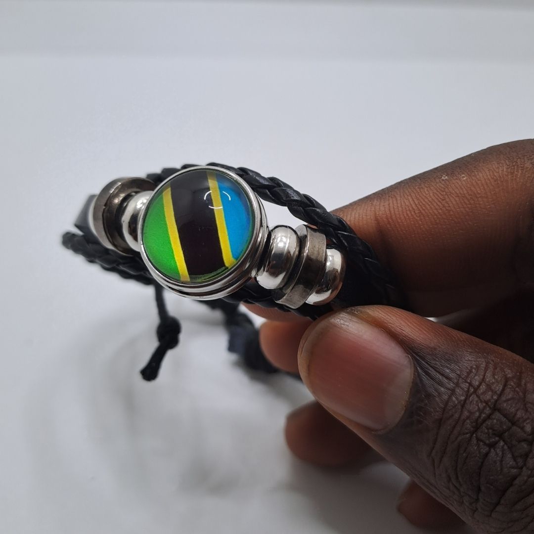 TANZANIAN Country National Flag Bangle Bracelet Woven Leather Patriotic Pride Snap Button Bracelet for Kenya Somalia Uganda Tanzania Adjustable Unisex Gift Independence Tourist Wristband AFRICA GIFT