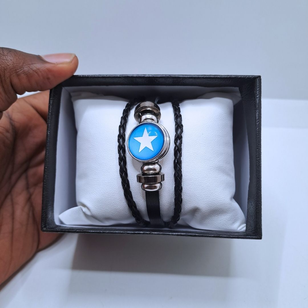 SOMALIA National Flag Leather Bangle Bracelet Patriotic Woven Cuff for Men Women Adjustable Snap Button for Independence Day I Love My Country Gift for Diaspora Foreigners Kenya Somali Uganda Tanzania