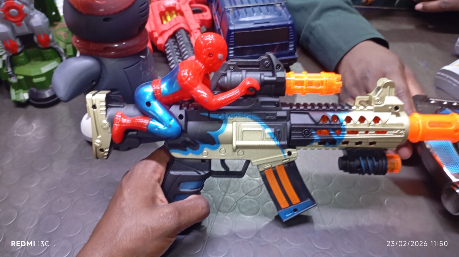 Kids Vibrating Toy Gun With Sound And Light Beam..The toy makes real sound, and pin point the target with beam light. It uses batteries to functional. The best enjoyment while indoor or outdoor.