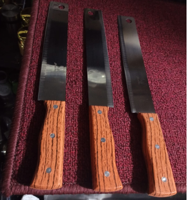 Knife, Strong whole knife. Durable and ubreakable knife. Longlasting whole knife Durable and dishwasher safe whole knife