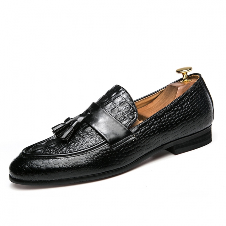 Fashion Tassel Men Business Shoes Pointed Leather Dress Formal Office Oxford Casual Slip-on Moccasin