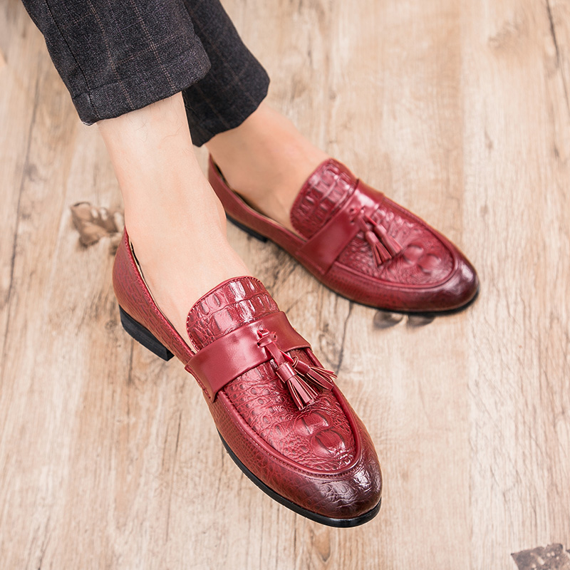 Fashion Tassel Men Business Shoes Pointed Leather Dress Formal Office Oxford Casual Slip-on Moccasin