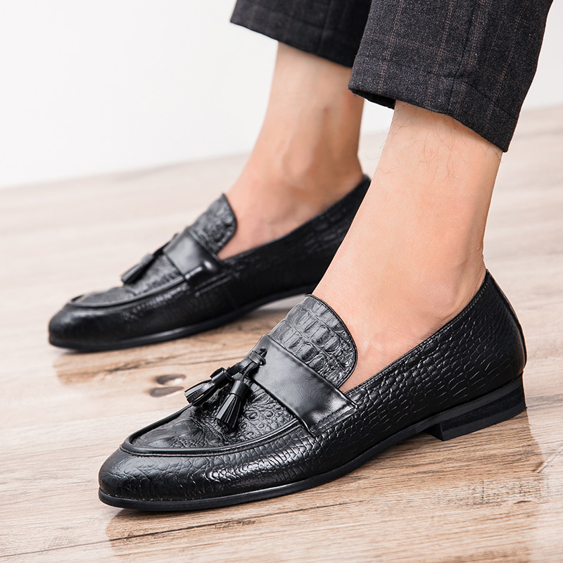 Fashion Tassel Men Business Shoes Pointed Leather Dress Formal Office Oxford Casual Slip-on Moccasin