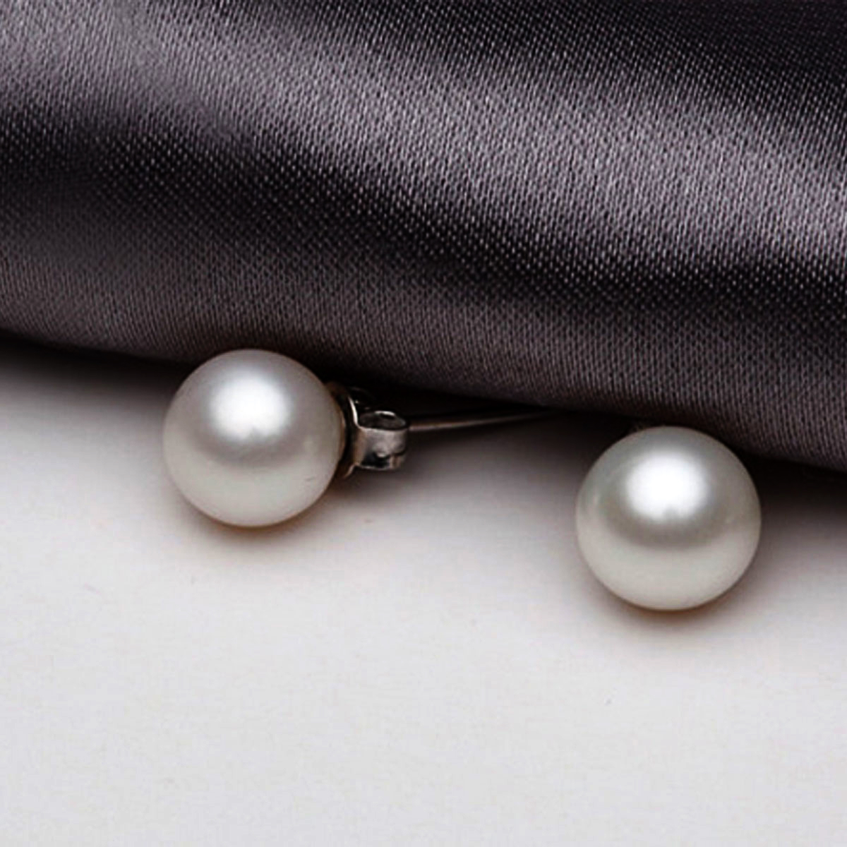 Women Fashion Cultured Freshwater Pearl Earrings White 925 Sterling Silver Stud
