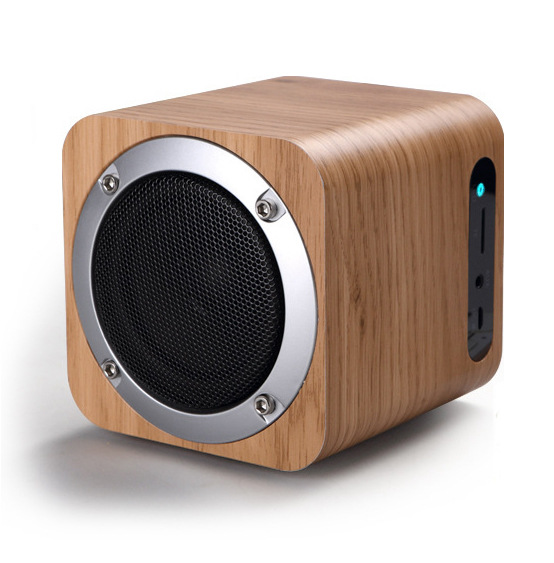 Mobile Phone Wireless Bluetooth Small Sound Portable Small Steel gun Woody Speaker Card Bass
