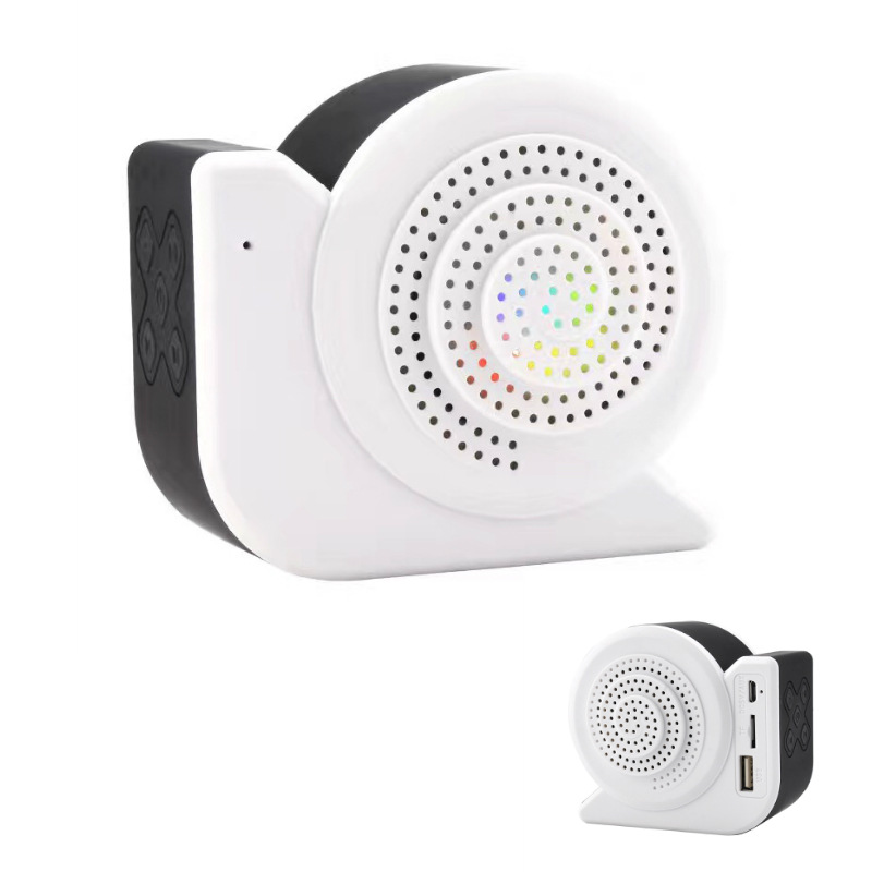 Glowing Portable Wireless Bluetooth Sound Outdoor Card Mini Bluetooth Speaker Cartoon Snails Bass
