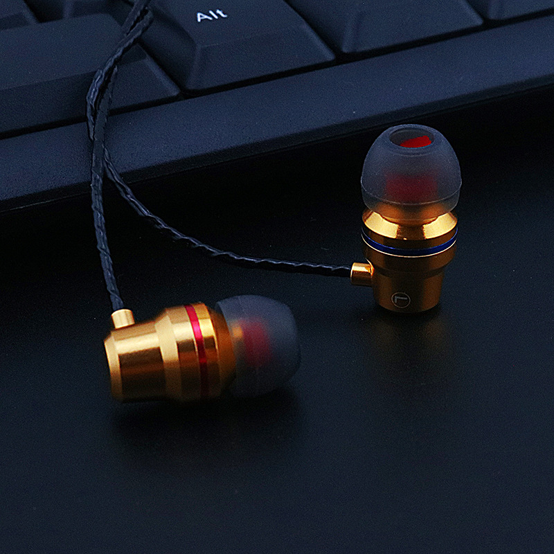 Mobile Phone General Headset Noise Reduction Earplugs Ear Style Subwoofer Metal Headset Headset