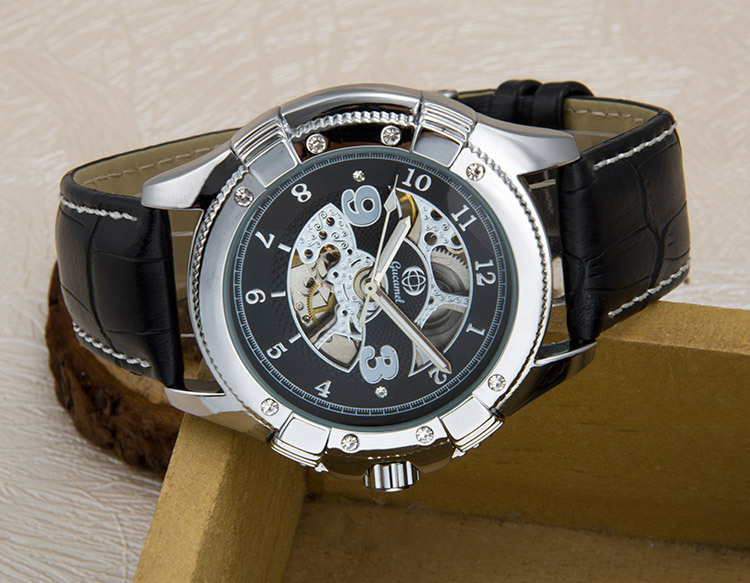 Upscale Hollow Watch Men Fashion Diamond Fully Automatic Watch Mechanical