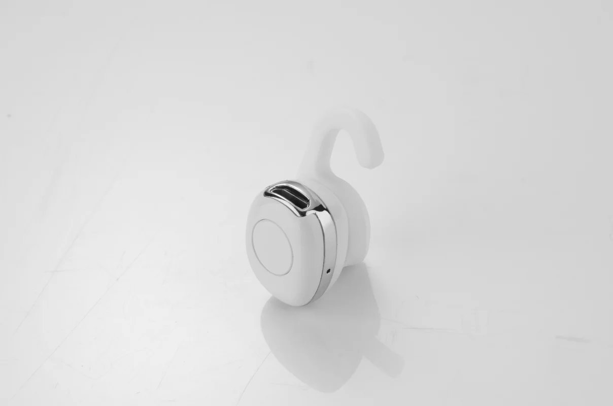 Mini Bluetooth headset  4.1 tiny fashion wireless Earplugs Hanging ear style movement Car General