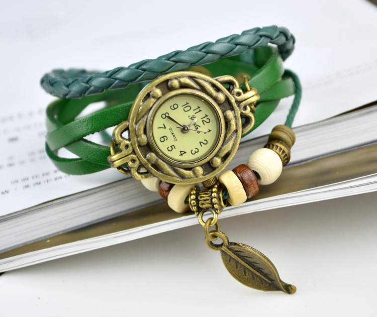 Europe and the United States popular Retro Watch Creative Bracelet style Ms Leaves Pendant Watch