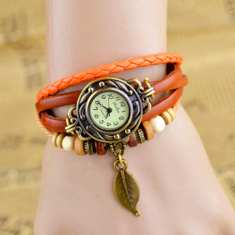 Europe and the United States popular Retro Watch Creative Bracelet style Ms Leaves Pendant Watch