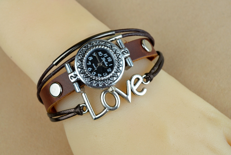 Retro Fashion Leisure Watch Genuine Leather Ms Watch  Ancient silver rivets Watch  Creative LOVE