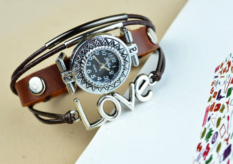 Retro Fashion Leisure Watch Genuine Leather Ms Watch  Ancient silver rivets Watch  Creative LOVE