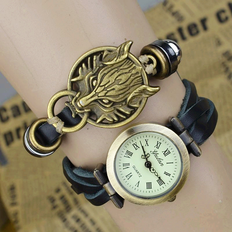 Western style Popular models Retro Watch  neutral Punk Watch Bloodthirsty wolf head Bracelet
