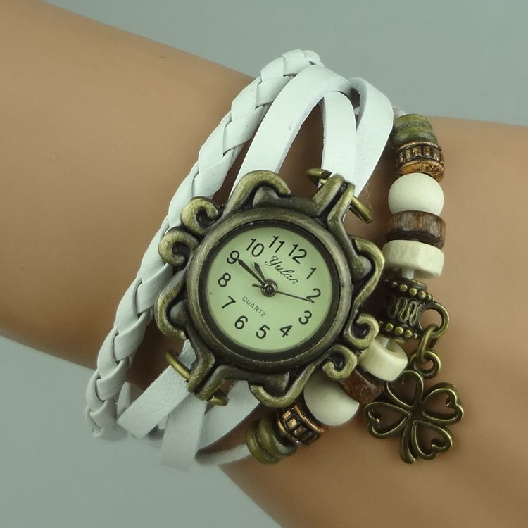 Retro Watch happy Clover Ms Bracelet Retro Artificial prepared by Female table