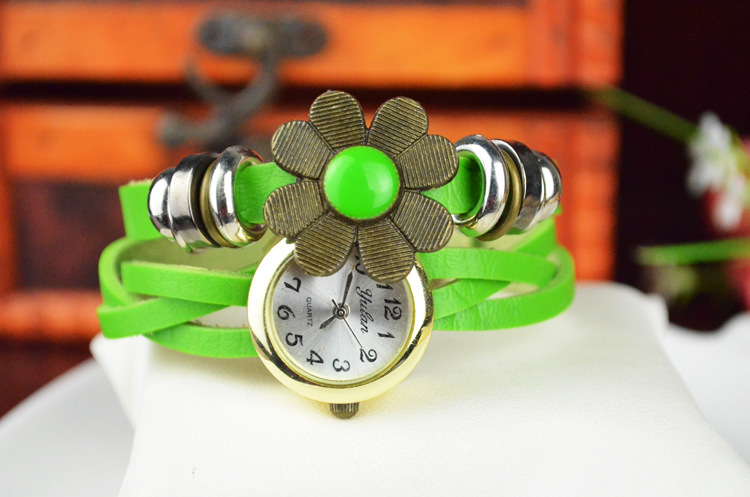 Retro Artificial Weave Watch Sunflower Watch fashion trend Ms Bracelet