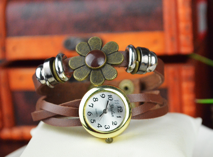 Retro Artificial Weave Watch Sunflower Watch fashion trend Ms Bracelet
