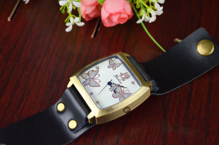Retro Watch  blue Mirror Cool Western style Big head fashion trend Ms Watch