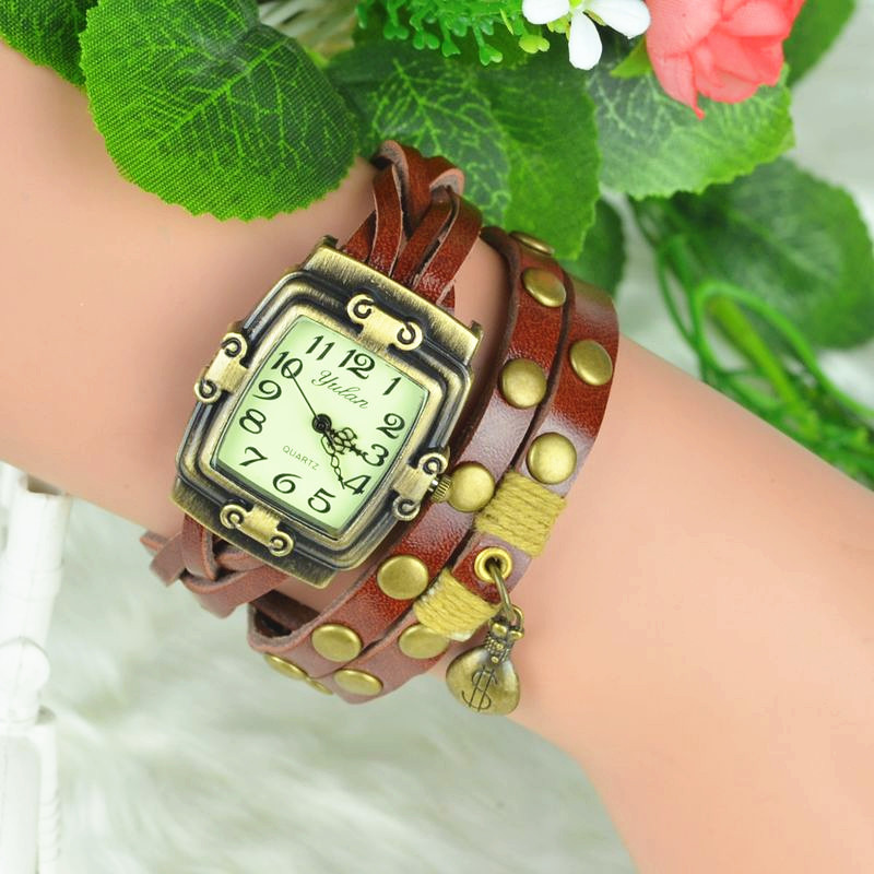 Retro Genuine Leather Bracelet Features Multilayer Cowhide fashion Watch men and women Neutral table