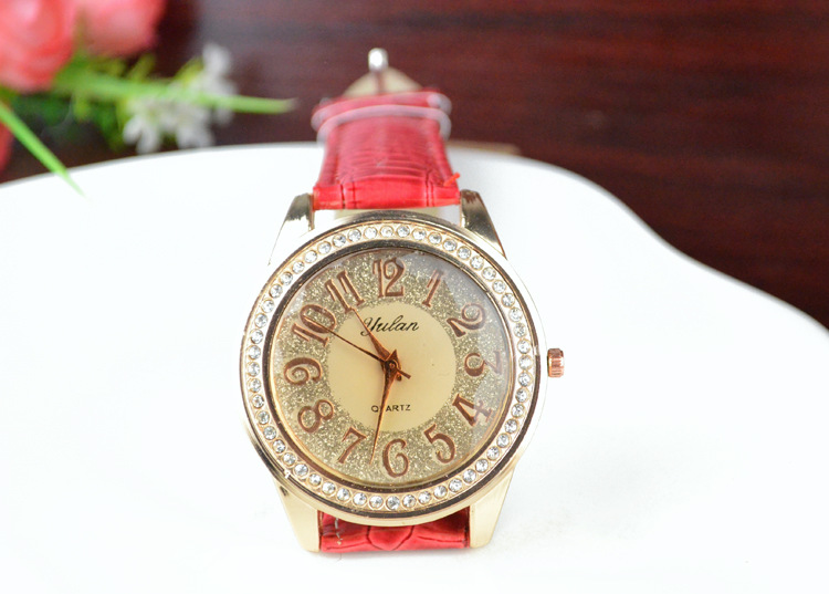 Retro fashion Brown color steeple Ms Drill table Wild Female fashion Watch