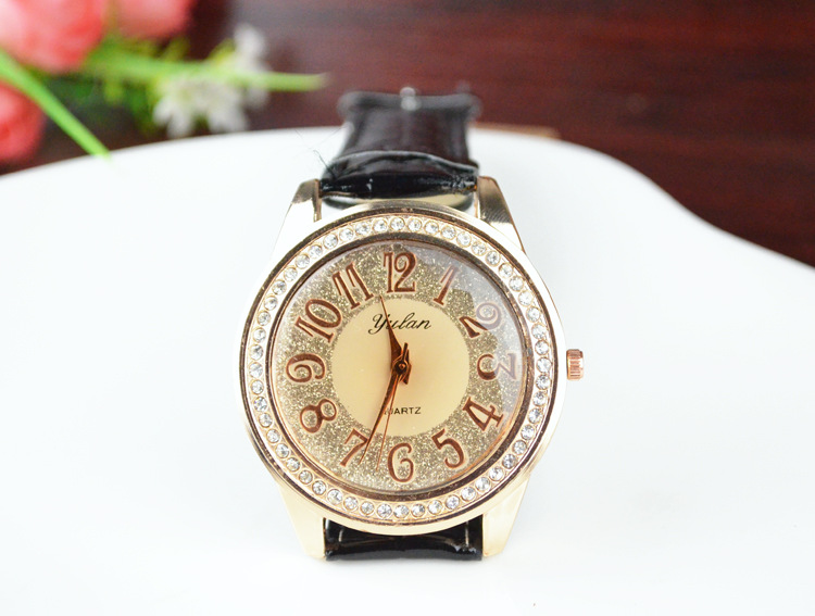 Retro fashion Brown color steeple Ms Drill table Wild Female fashion Watch