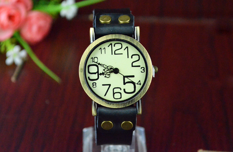 Retro Leisure Genuine Leather Watch   Creative digital Mori fashion trend Watch