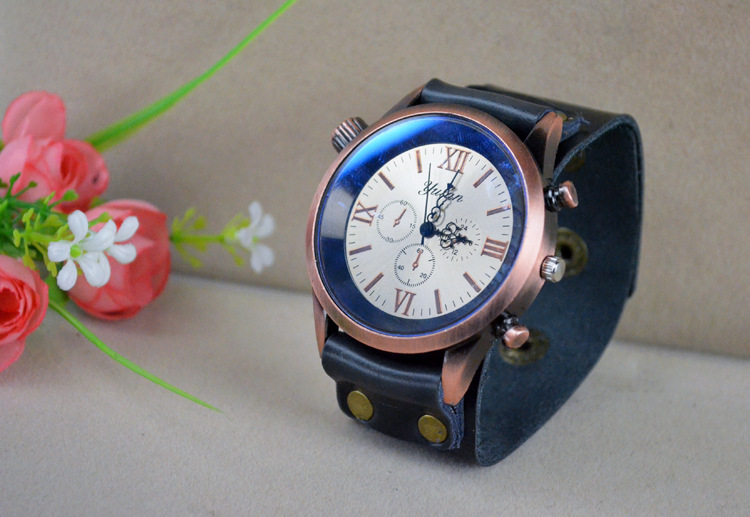 Fashion Blue glass quartz Watch  Western style Red bronze Big dial Fashion table