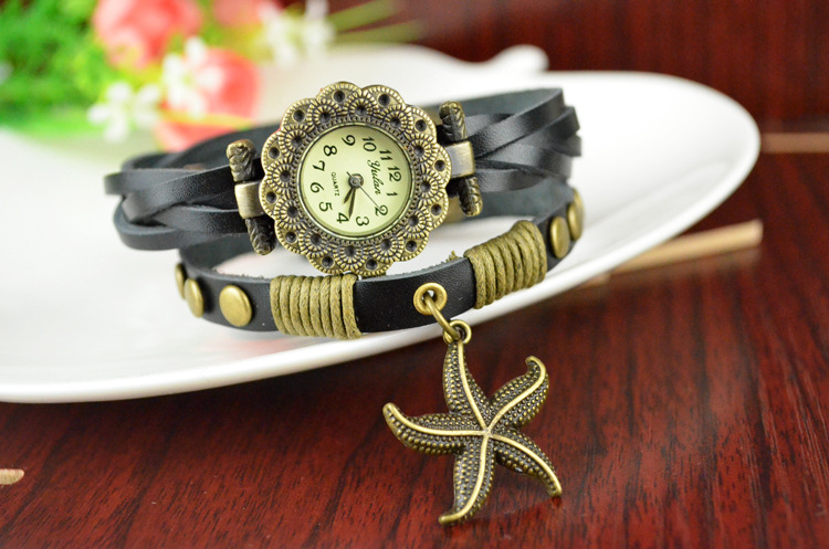 Retro Watch  Bronze rivet Retro Bracelet fashion trend manual prepared by'   Quartz watches