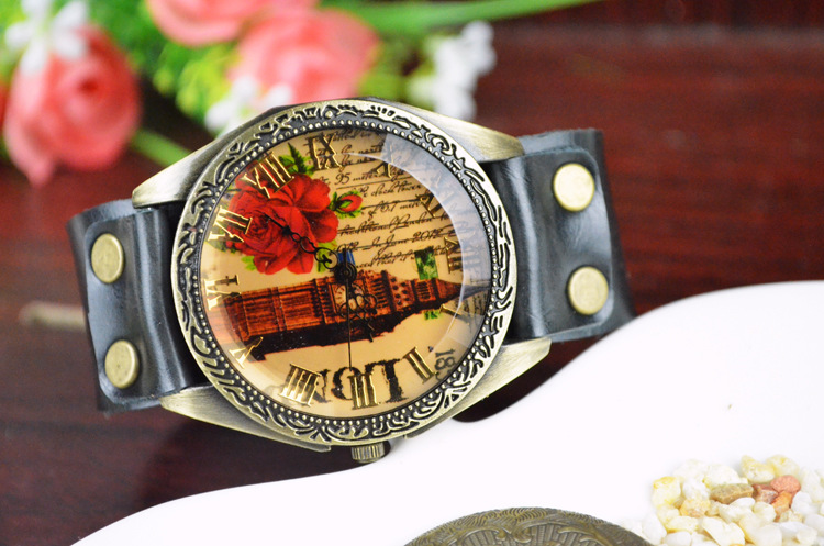 Retro fashion trend personality Watch London Big Ben Creative Watch