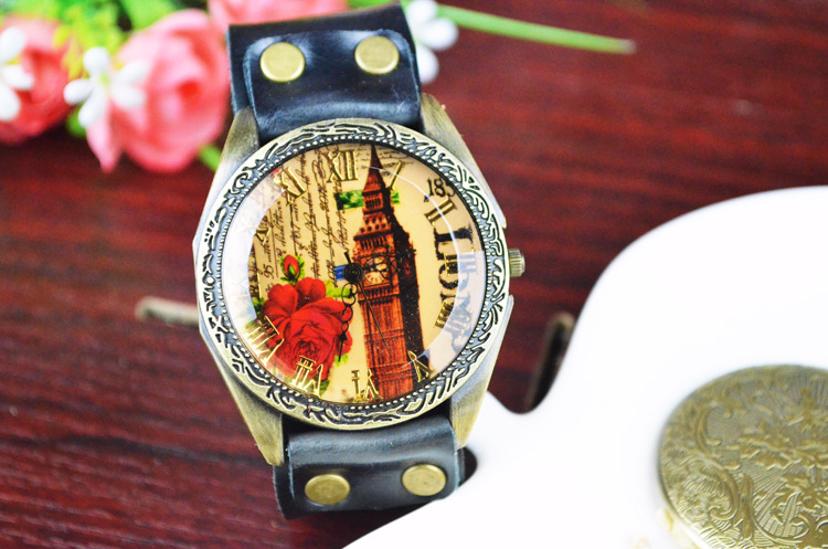 Retro fashion trend personality Watch London Big Ben Creative Watch
