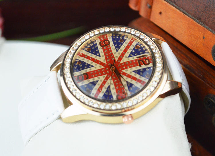 Retro trend fashion personality United Kingdom Flag watch With scale Drill table