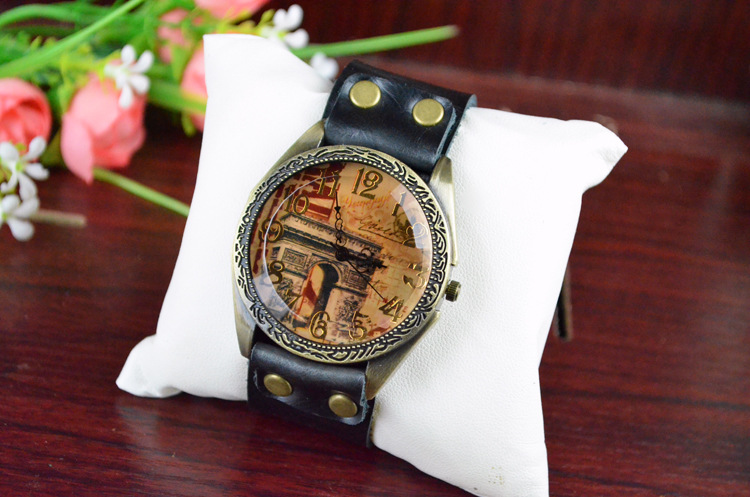 Western style Antique Paris Arc de Triomphe Watch  tourism commemorate Watch