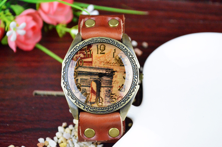 Western style Antique Paris Arc de Triomphe Watch  tourism commemorate Watch
