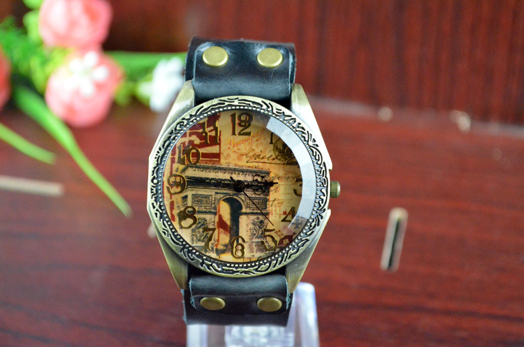 Western style Antique Paris Arc de Triomphe Watch  tourism commemorate Watch