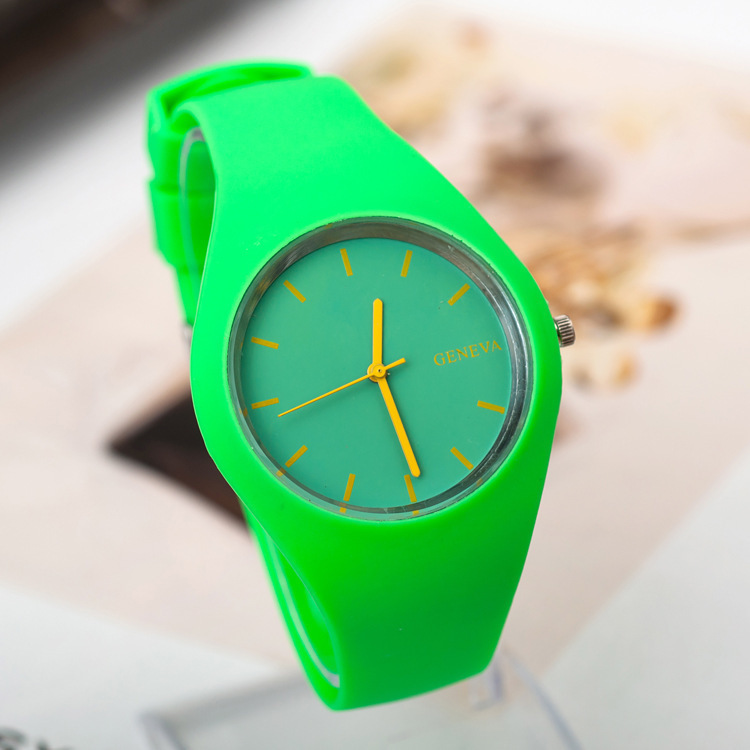 Candy Jelly Silica gel Quartz Watches Men and Women Student trend Fashion Ultra thin gift Watch