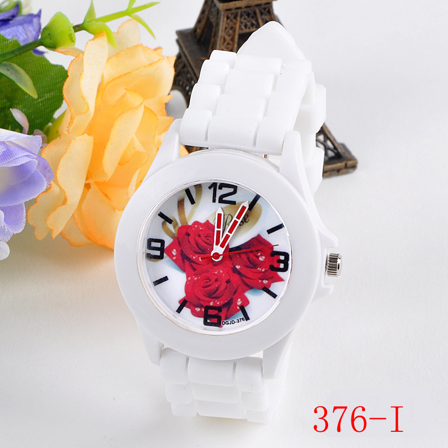 Fashion Silica gel Watch high quality fashion trend Leisure Silicone table