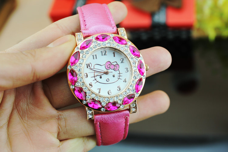 KT cat Watch   HELLO KITTY girl Watch   Diamond fashion trend lovely Female table