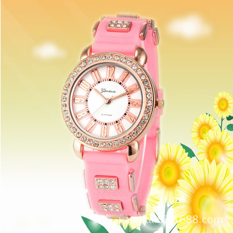 Diamond Geneva Female Watch Fashion Trend Simple Ms Watches
