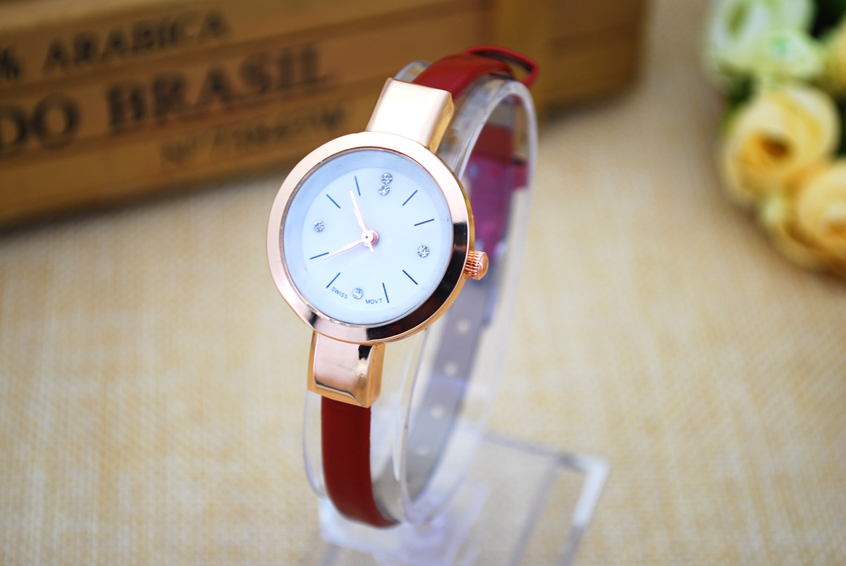 Ms Thin belt Watch Temperament Fashion Small dial Belt Bracelet Ms Watches