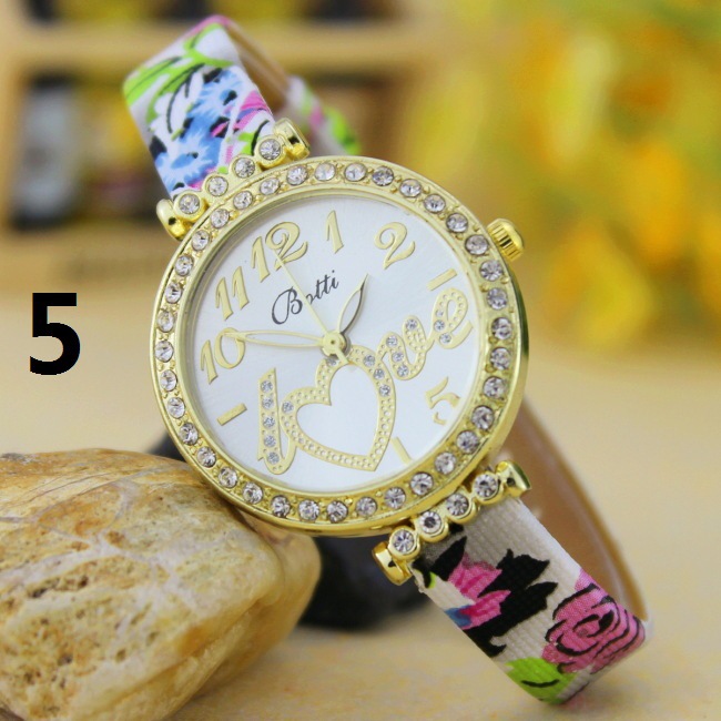 Ladies Watch Love Pattern Switzerland Quartz Watches Lover Gift Watch